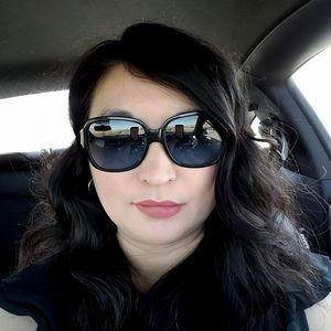 Meet your Posher, Carolyn